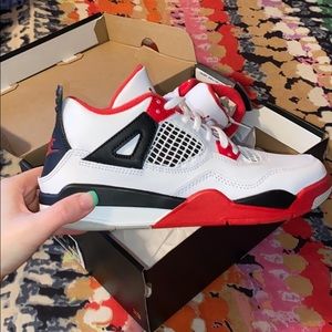 Jordan 4 retros